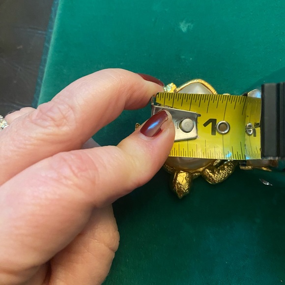 Chanel Brooch/pin - Picture 3 of 5